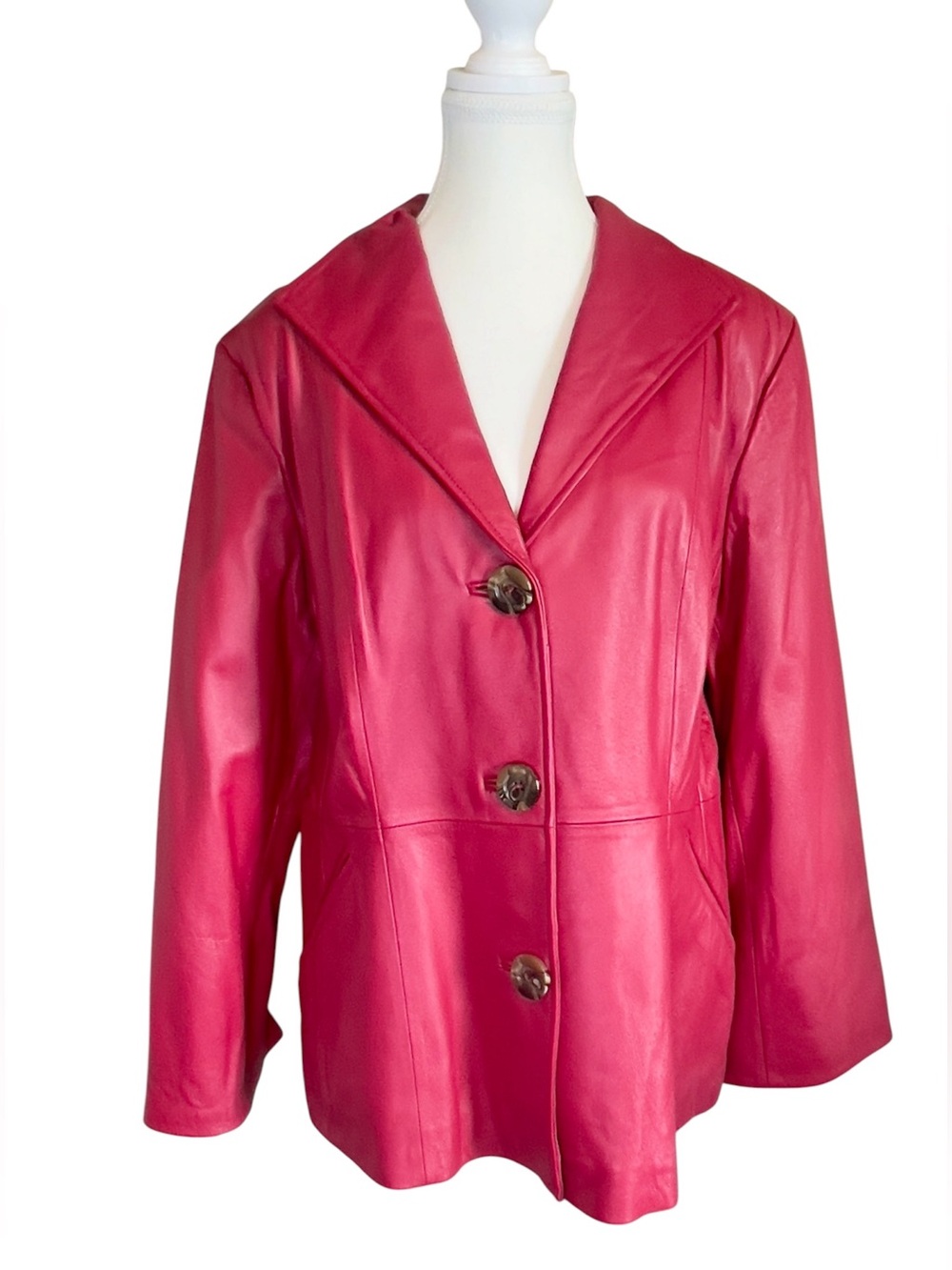 NWT Terry Lewis Classic Luxuries red Leather Button Jacket. Size L